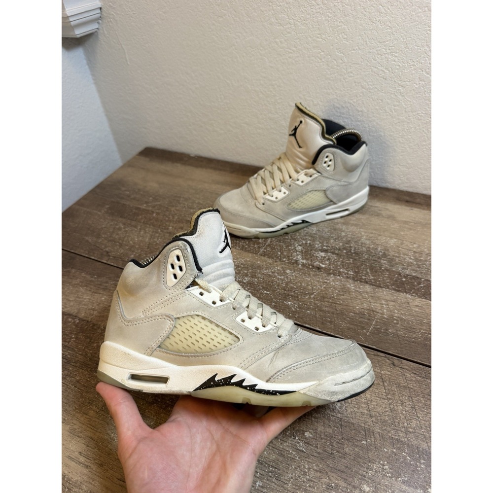Jordan Air Jordan 5 Retro SE GS Sail Black Leather Size 4.5Y FQ3682-100